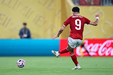 مدير كولومبوس: شعرت بالغضب بعد هاتريك أبو علي أمام بورتو.. والمفاوضات كانت طويلة جدا